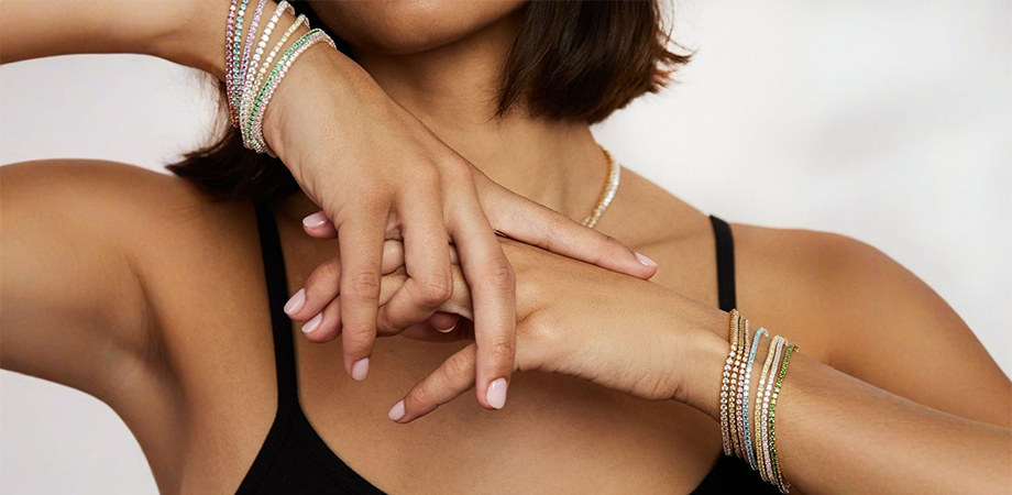 tenisový náramok Swarovski je dostupný aj v tradičnom dizajne