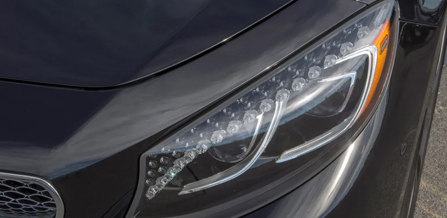 Krištáľové svetlomety Mercedes-Benz spájajú estetiku s funkčnosťou